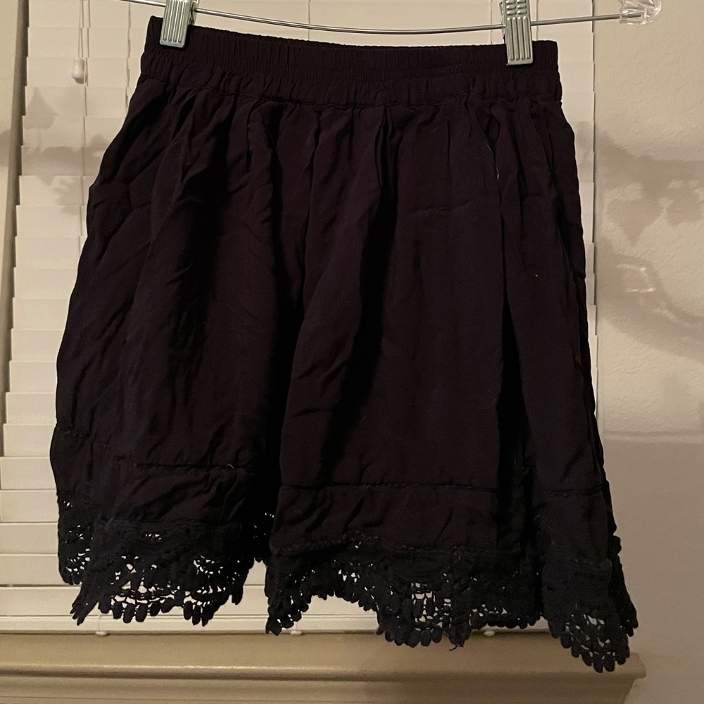 Black skirt with lace trim